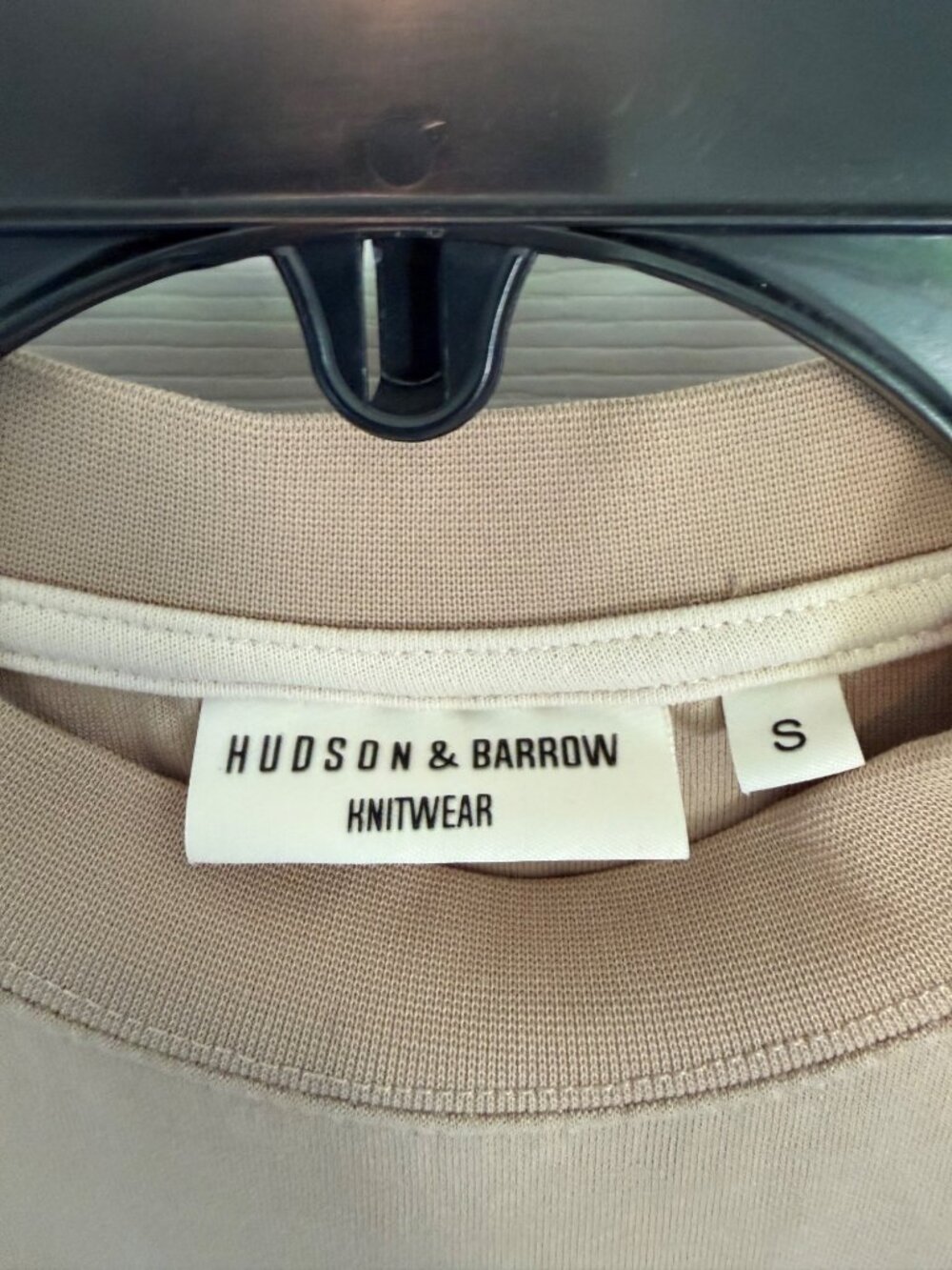 Hudson & Barrow Knit Wear Tan Short Sleeve Crewneck Sweatshirt Size Small - Picture 4 of 7